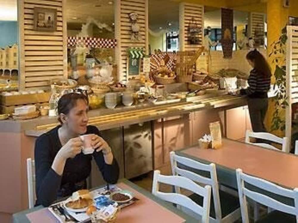 B&B Hotel Arras Centre Les Places 외부 사진