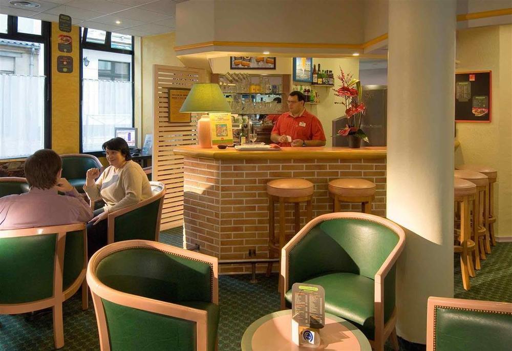 B&B Hotel Arras Centre Les Places 레스토랑 사진